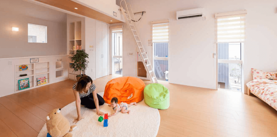 リビングから全てを見渡せる間取りの注文住宅